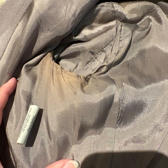 Gorgeous vintage Giorgio Armani silk suit - size 38/ roughly size 4 - Picture 7 of 13